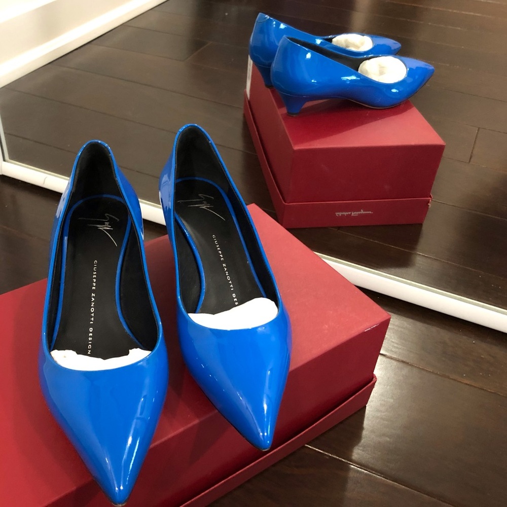 Giuseppe Zanotti short heel blue patent pumps